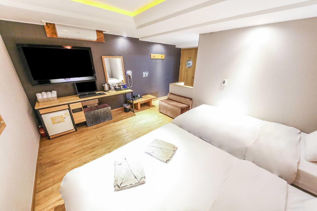 Argo 2* Seoul
